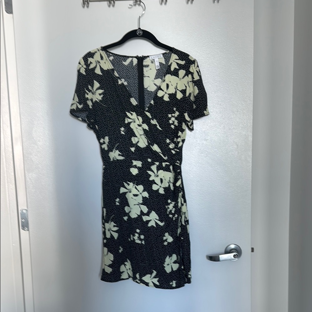 Leith Black Sundress with Flutter Sleeves and V-Neck for Cocktail